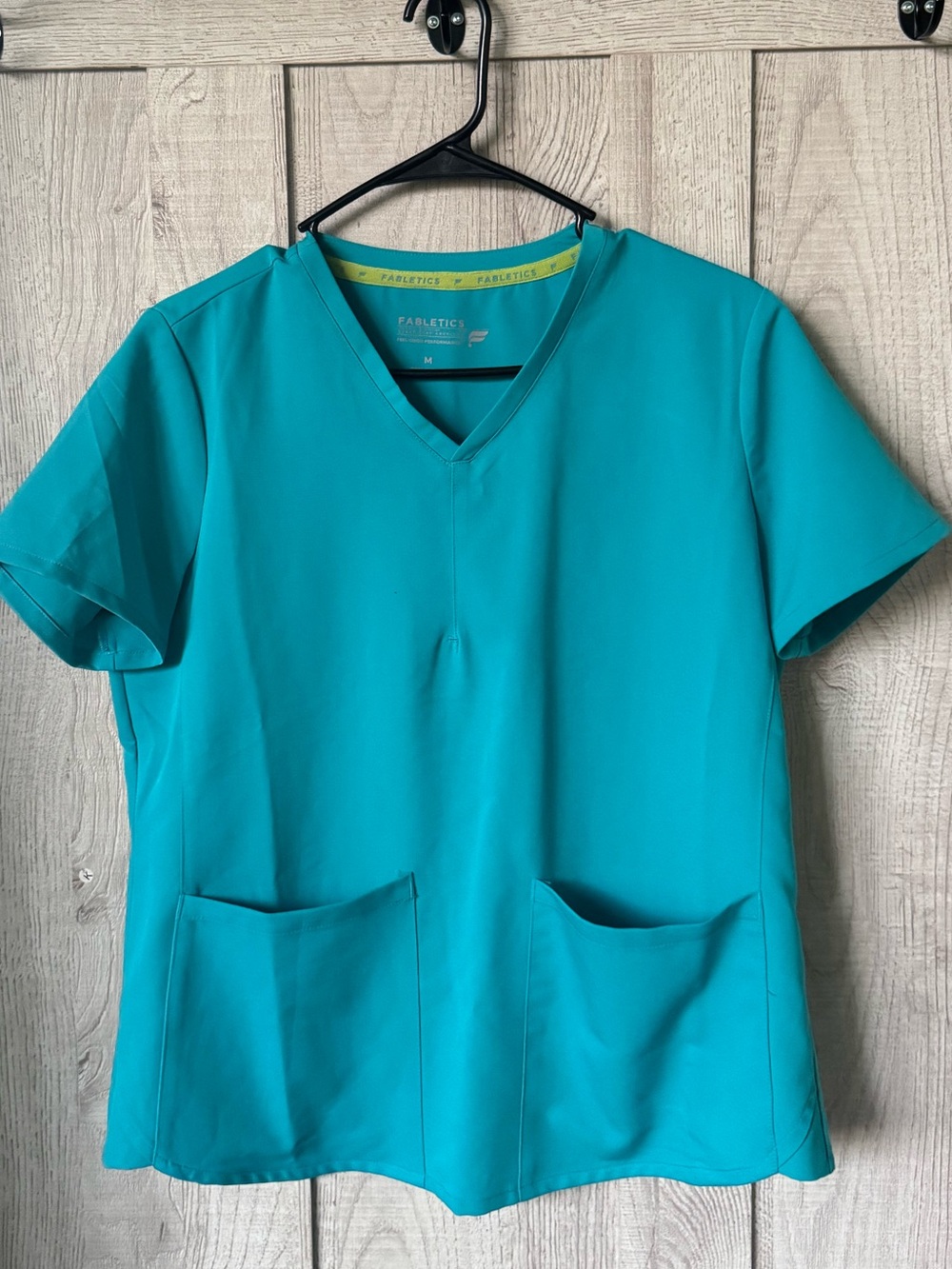 Women’s Fabletics Teal V-Neck Scrub Top with Front Pockets